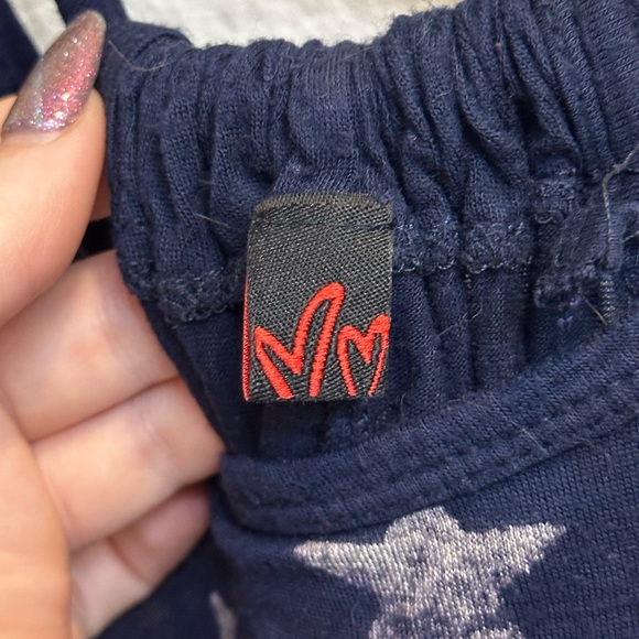 ❤️❤️ Distressed & Flowy US Flag Tank Top - Picture 4 of 5